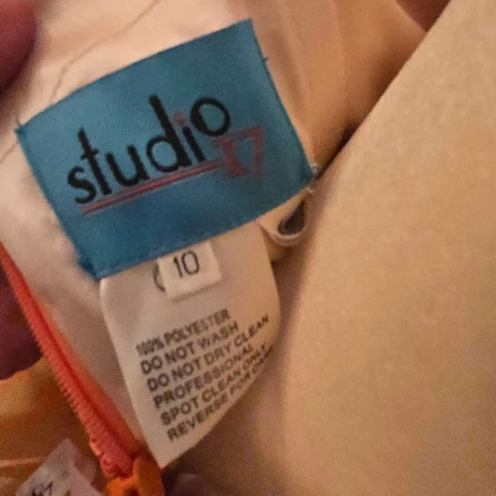 Studio 17 Orange Floral Gown - Picture 4 of 5